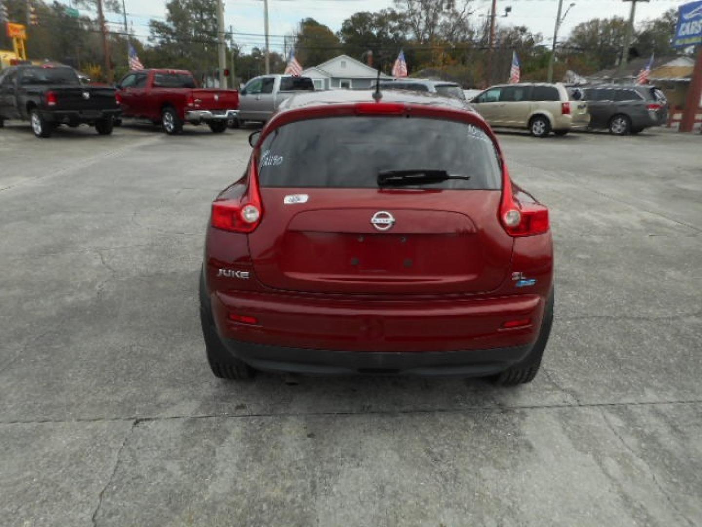 2014 RED NISSAN JUKE S; SL; SV; NISM (JN8AF5MR3ET) , located at 1200 Cassat Avenue, Jacksonville, FL, 32205, (904) 695-1885, 30.302404, -81.731033 - Photo#3